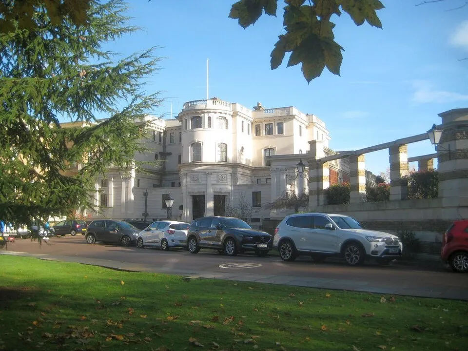 North London Collegiate School — exterior