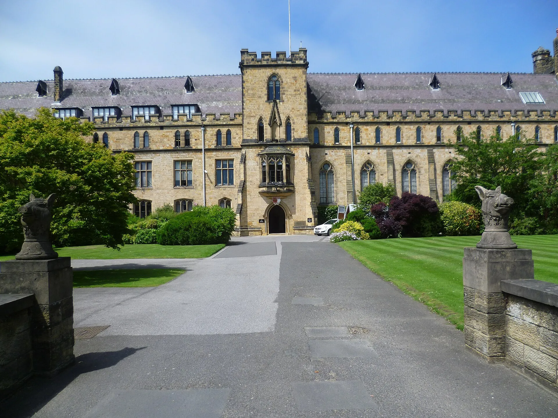 Tonbridge School — exterior